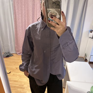Lila Bluse