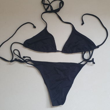 Bikini noir brodé