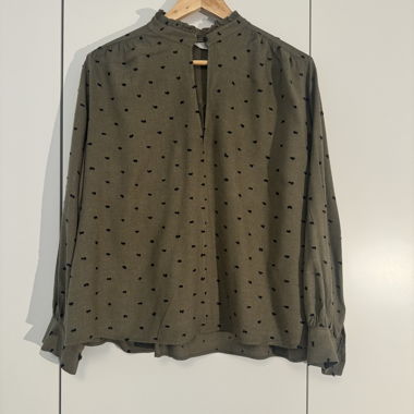 Embroidered blouse