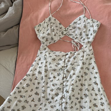 Robe dos nu