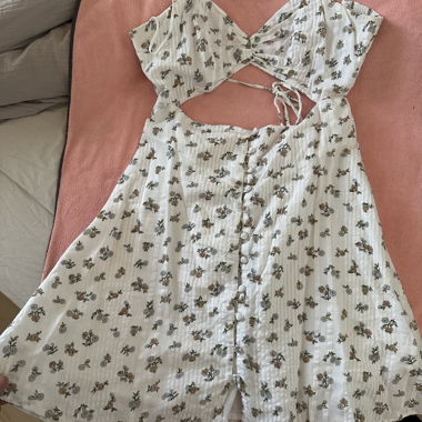 Backless dress