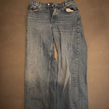 Jeans mit weitem Bein