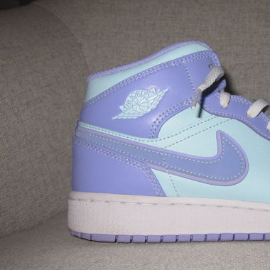 Nike Air Jordan 1 mid Purple Aqua (US 7Y / EU 40)