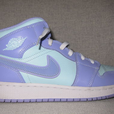 Nike Air Jordan 1 mid Purple Aqua (US 7Y / EU 40)