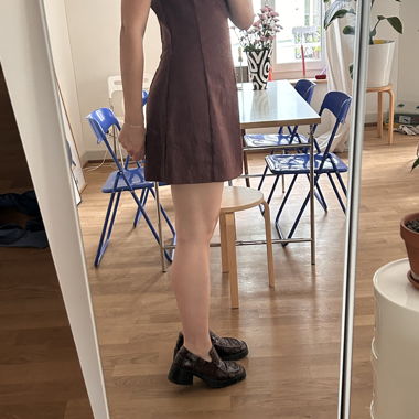 Mini-robe bordeaux en coupe A