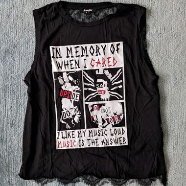 Top mit Print und Spitze