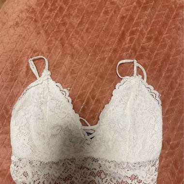 Top blanc dentelle 