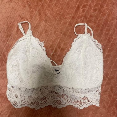Top blanc dentelle 