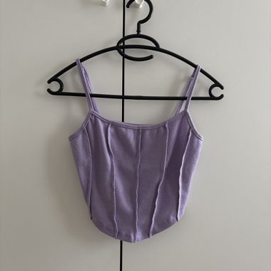 Violettes geripptes Trägertop