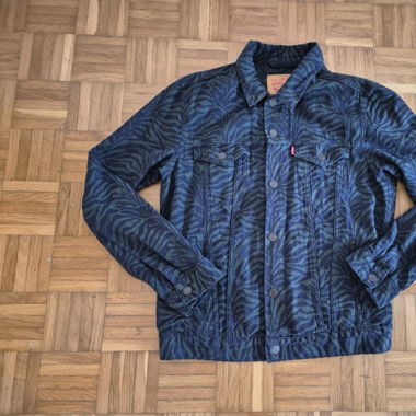 Leichte Levis Hemd-Jacke in Gr. M