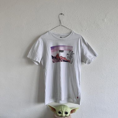 Levi‘s t-shirt