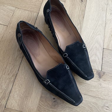 Tod's Balck Suede Pumps