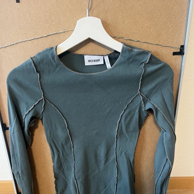 weekday shirt