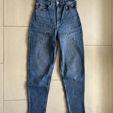 Jeans avec coupe droite et slim