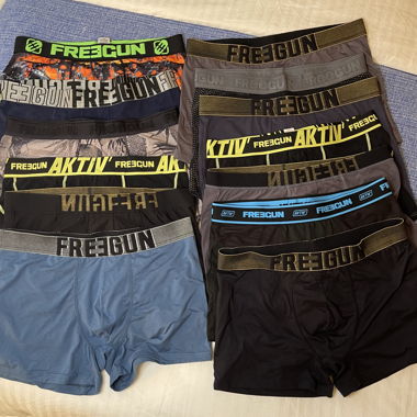 Lotto di 13 boxer