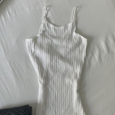 Robe blanche dos à lacets 