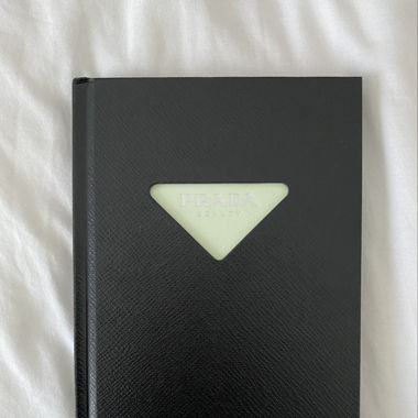 Prada Notizbuch