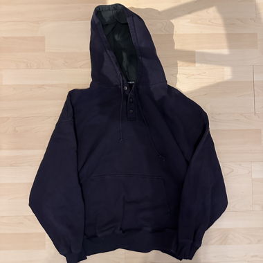 Brandy Melville Hoodie in Navyblau