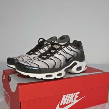 Nike TNs
