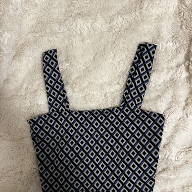 Crop- Top mit Muster 