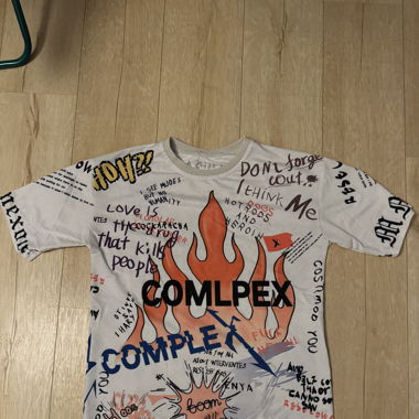 t-shirt mit aufdruck