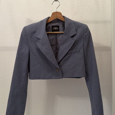 ZARA cropped Blazer