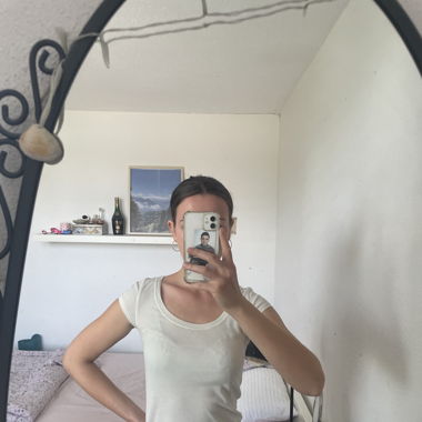 Gelbes Sommer-Shirt