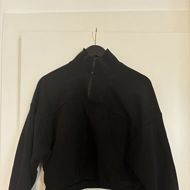 Cropped Pullover