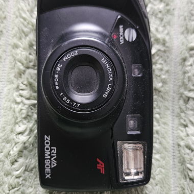 Fotocamera a pellicola Minolta Riva Zoom 90EX