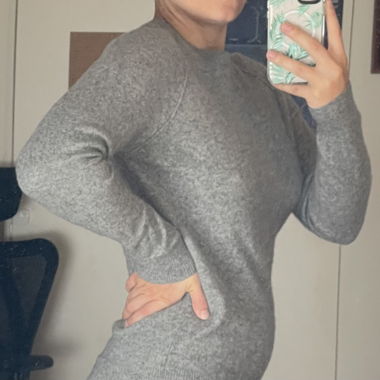 Cashemire grey sweater