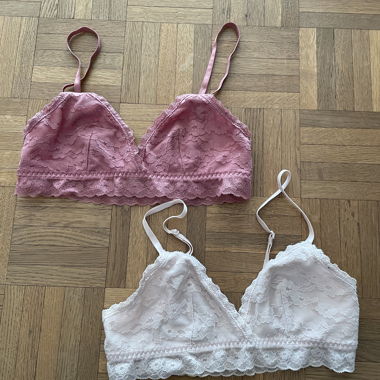 Set aus 2 Spitzen-Bralettes