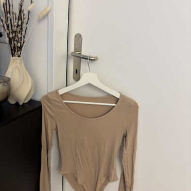 Body beige à manches longues