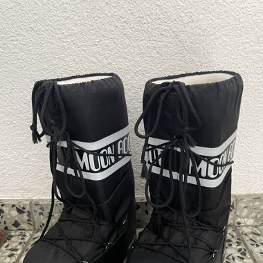 never worn moon boots EU39-42