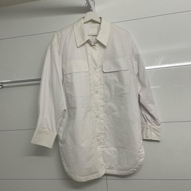 White lightweight jacket 