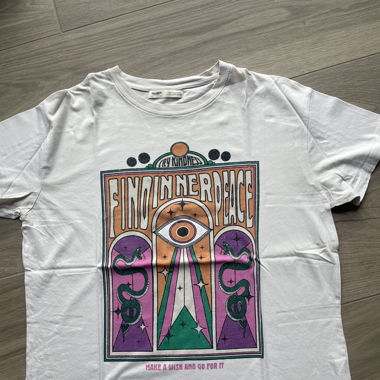 Pull and Bear tshirt cream