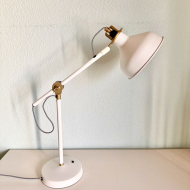 White/gold desk lamp