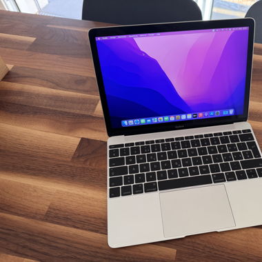 Macbook 12”
