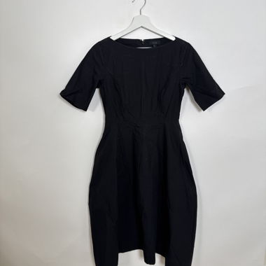 COS schwarzes Kleid