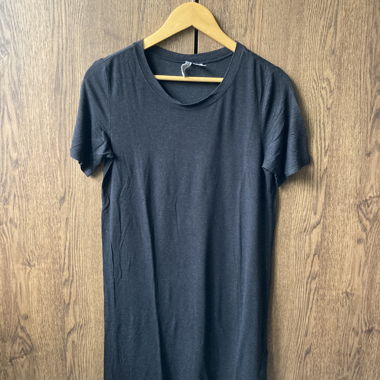 Long Black-T-shirt