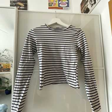 Maglia a maniche lunghe a righe
