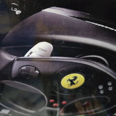 Volante Ferrari GT Racing Wheel Thrustmaster