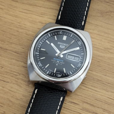 Seiko 5 Sports 70 orologio automatico nero
