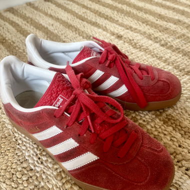 Adidas gazelle rouges