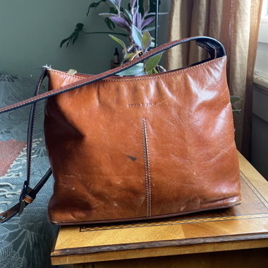 Leather crossbody or shoulder bag