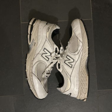New Balance 2002r beige
