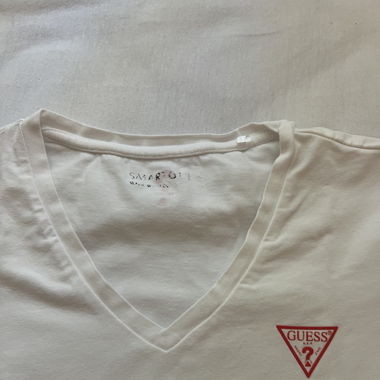 Guess T-Shirt