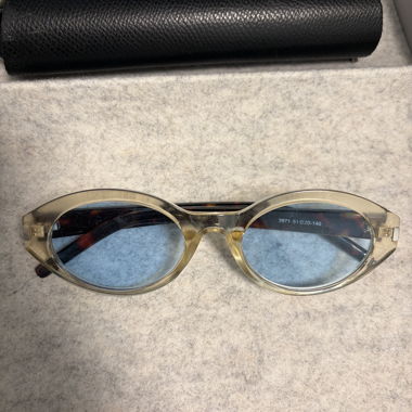 Lunettes rondes avec étui