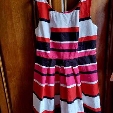 Robe de marque magnifique.