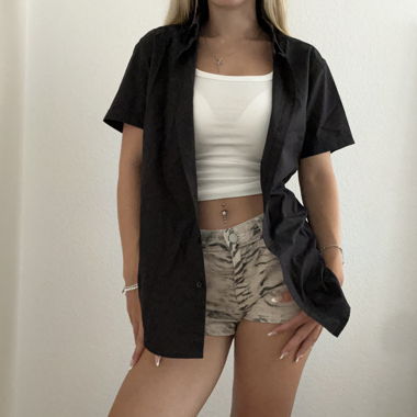 Camicia nera a maniche corte