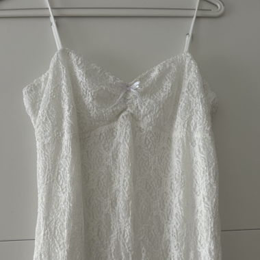 Weisses langes Kleid